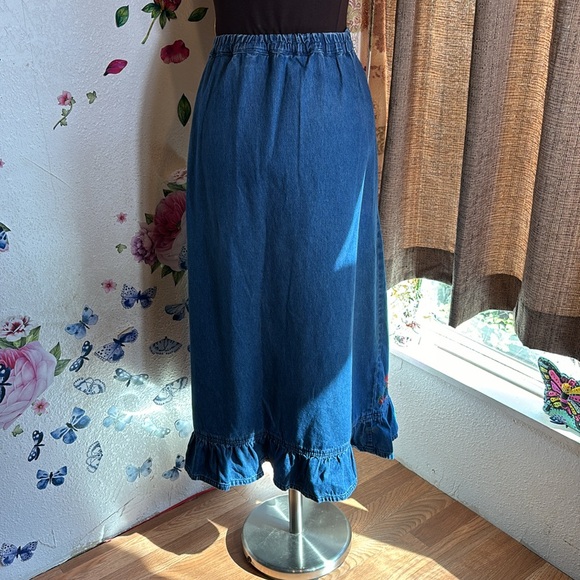 Jane Ashley Blue Maxi Skirt with Red Floral Embroidery - Picture 9 of 16